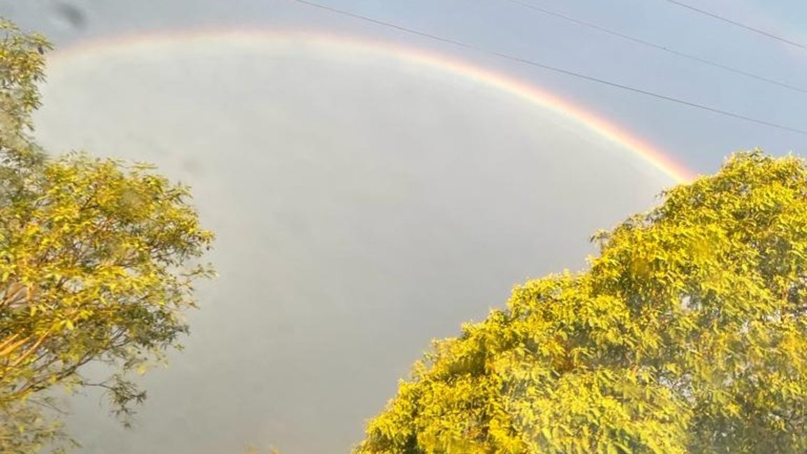 Después de la fuerte tormenta sobre la ciudad  de Salta... el arco iris 