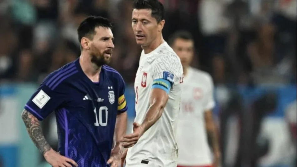 VIDEO. Messi-Lewandowski fue el primer gran duelo estelar: tuvieron un tenso cruce 