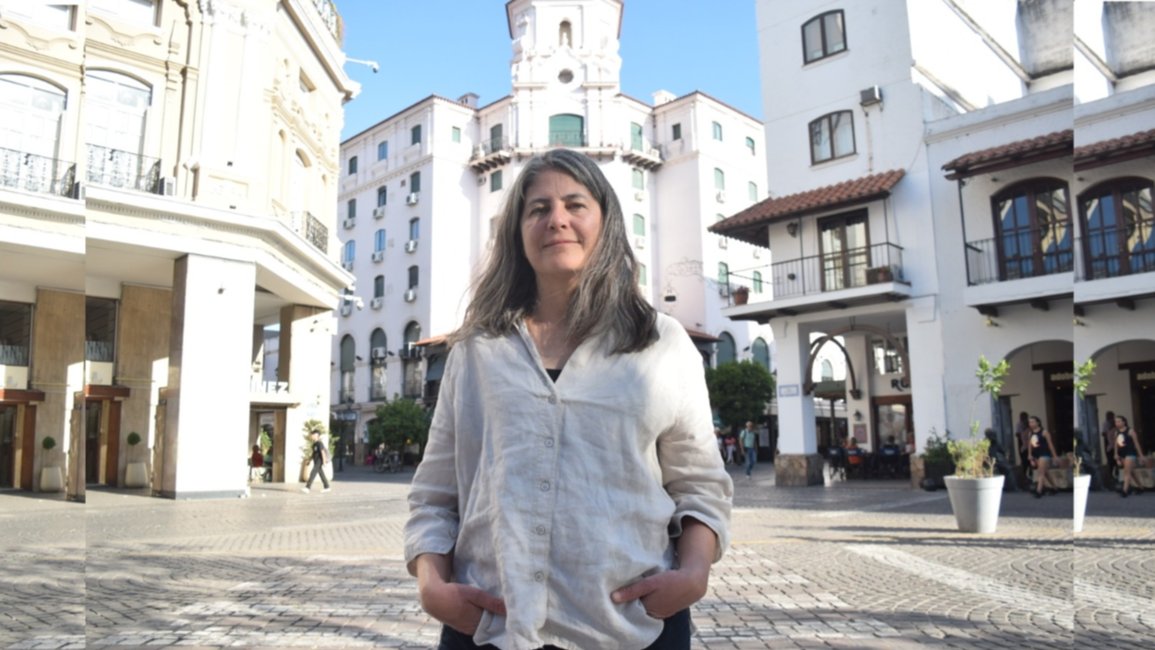 Selva Almada: "La lectura te hace una persona más abierta, más interesada por el otro"