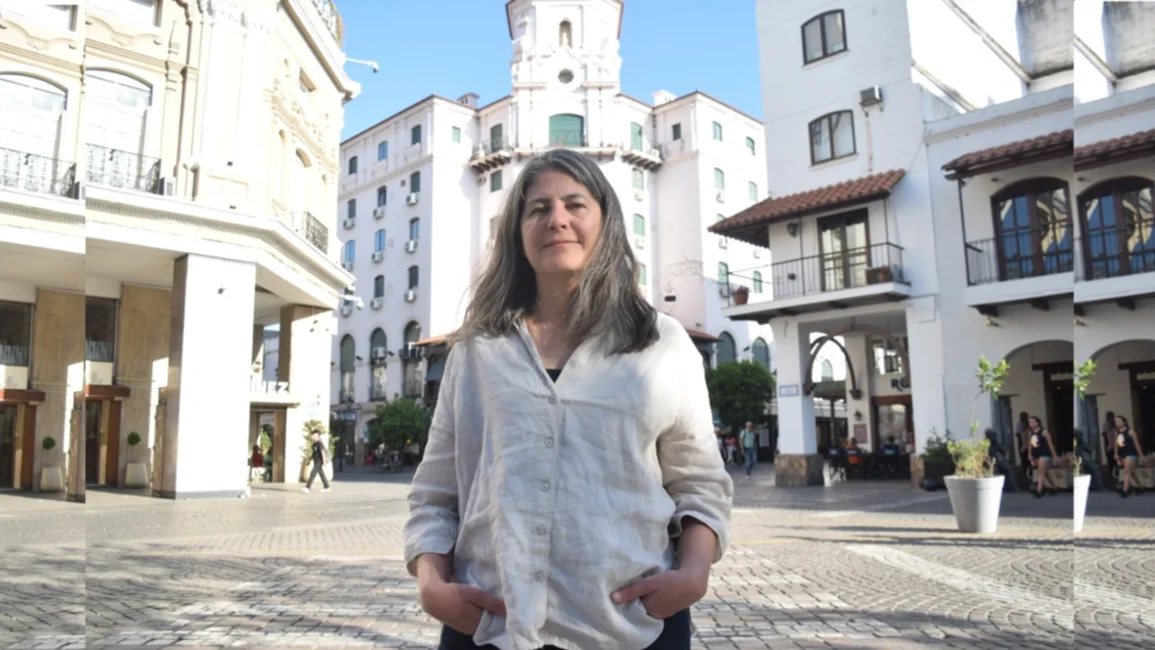 Selva Almada: "La lectura te hace una persona más abierta, más interesada por el otro"