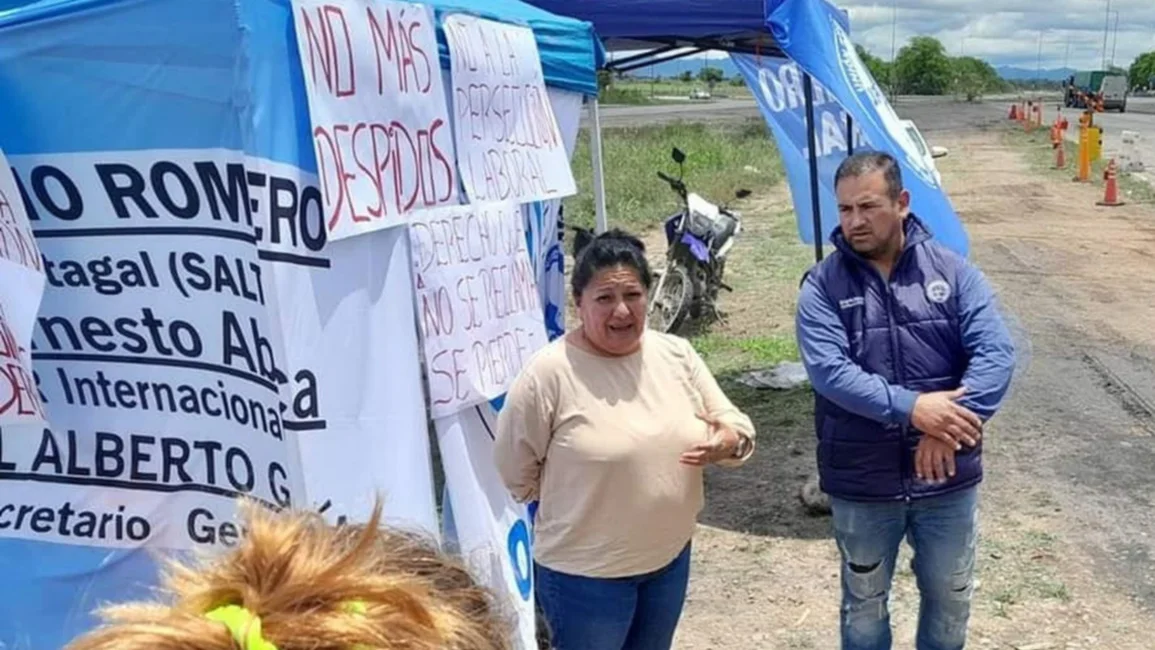 Orán: Vigiladores de hospitales hicieron un impasse en el corte de la ruta 50