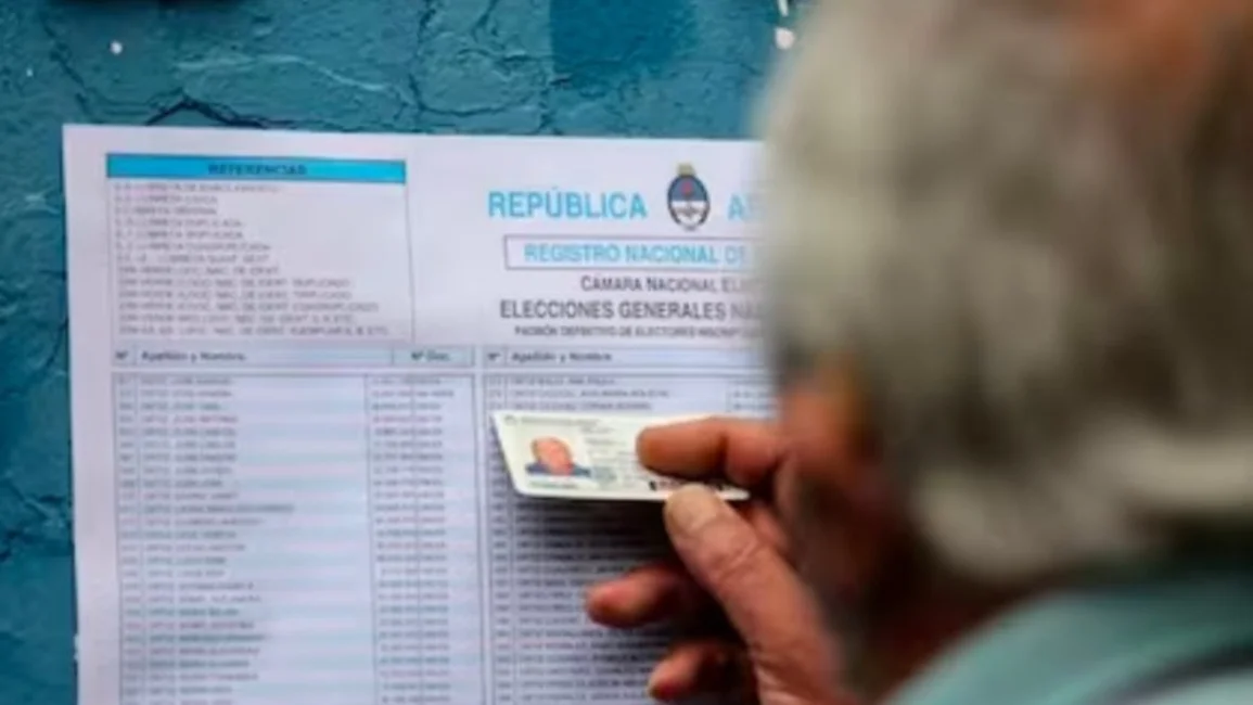 Balotaje 2023: qué tengo que hacer si estoy de viaje y no puedo votar