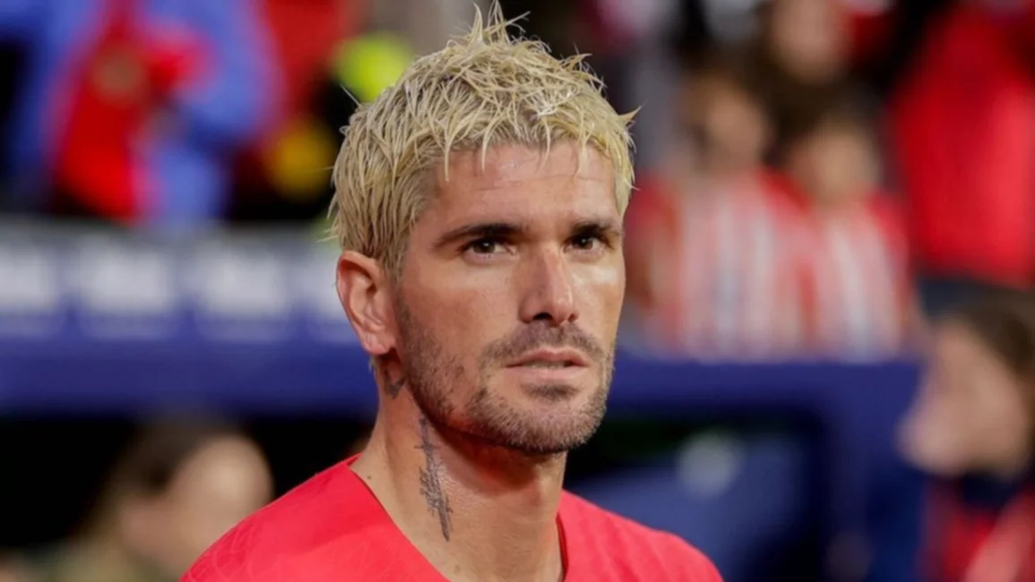 Rodrigo De Paul mostró su nuevo look y provocó burlas en las redes sociales: "¿Diosito o Beckham?"