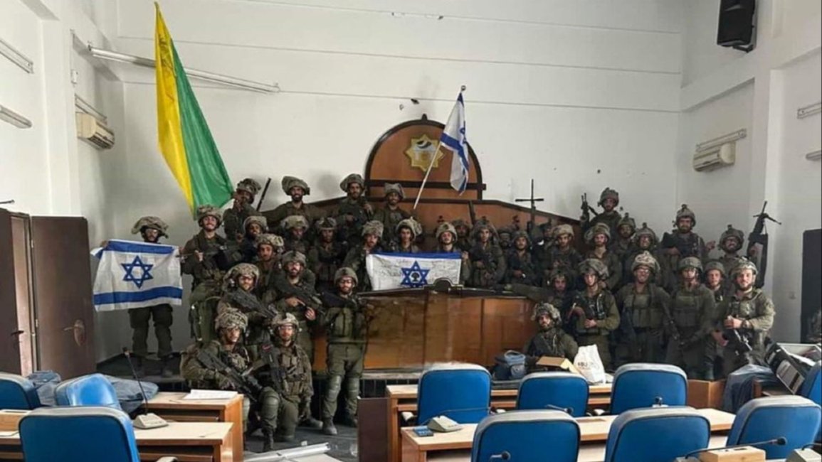 Israel asegura que Hamas perdió el control de Gaza y que los soldados tomaron el parlamento