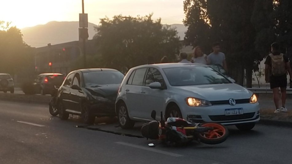 Los vehículos al momento del accidente. Federico Medaa. 