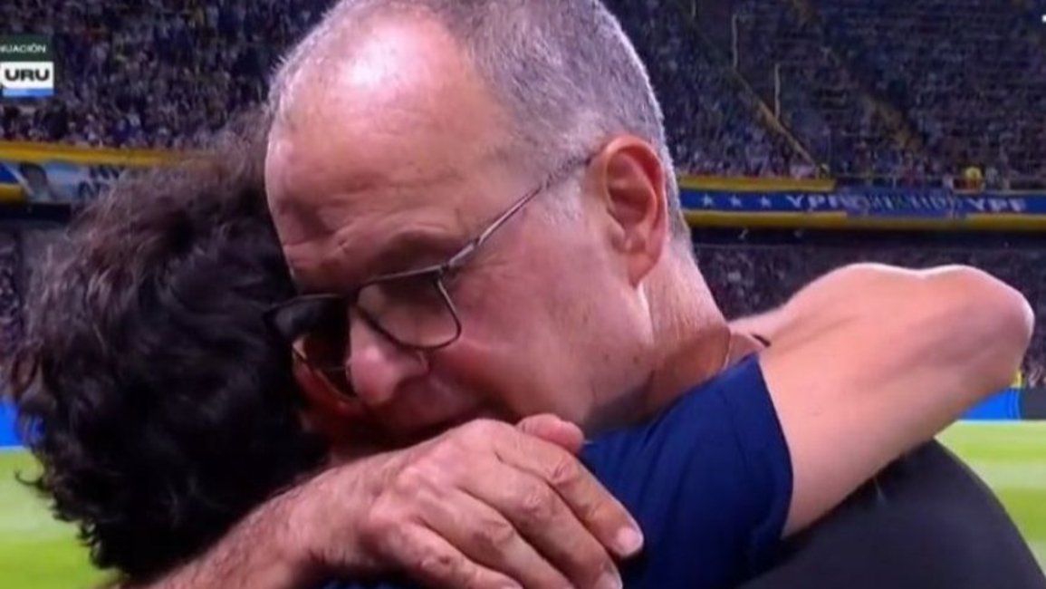 VIDEO. El conmovedor reencuentro de Marcelo Bielsa con Pablo Aimar