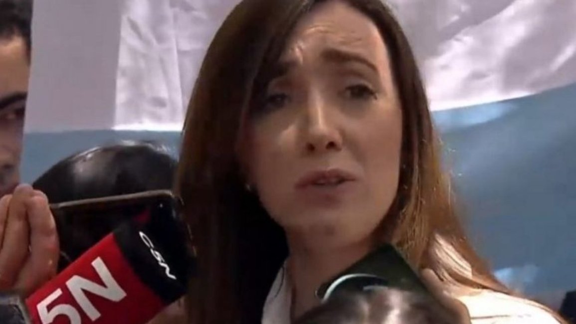 Balotaje 2023. Victoria Villarruel votó en medio de una manifestación en su contra