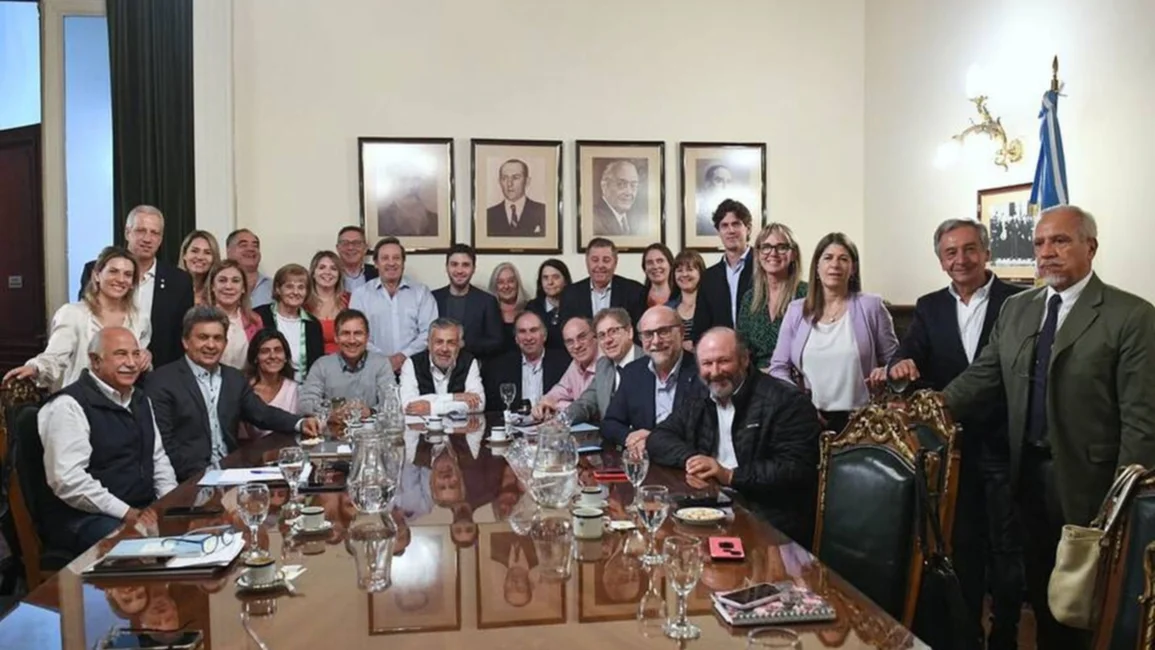 Se termina la experiencia Juntos por el Cambio y nace una nueva oposición fragmentada en el Senado