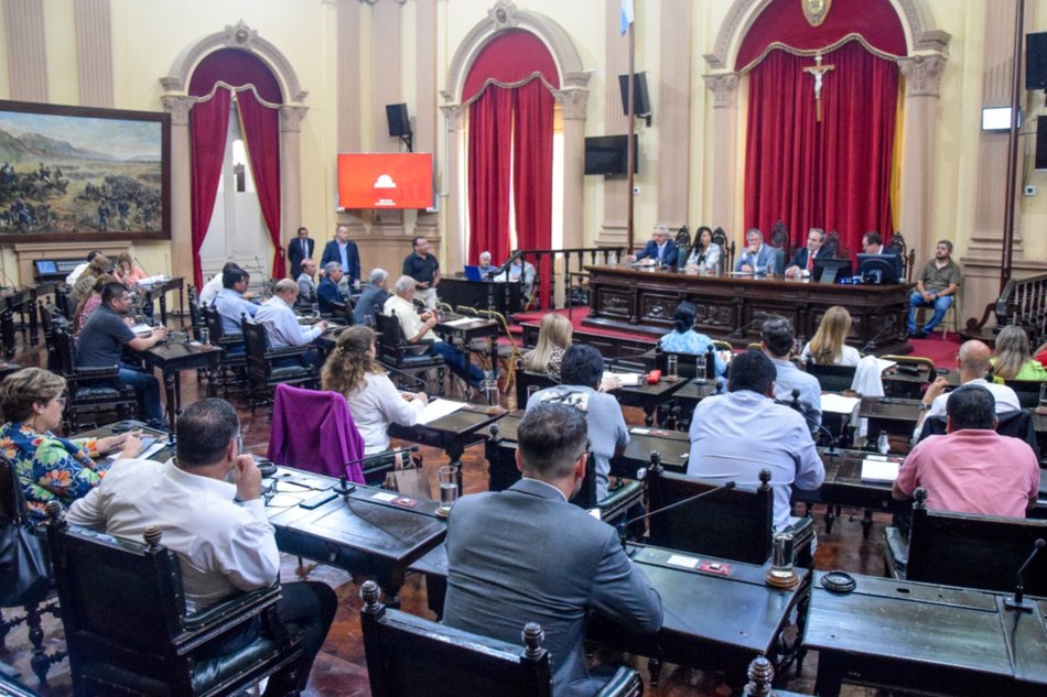 VIDEO. Legisladores aseguran que con el juicio por jurado se busca "democratización de la justicia"