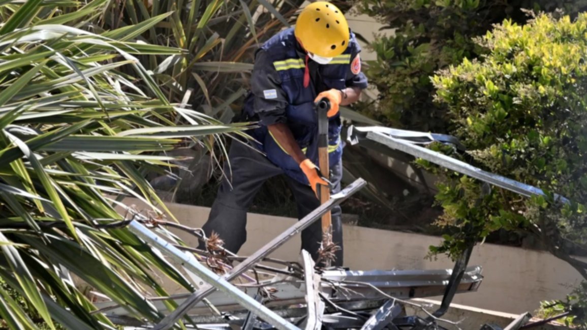 Derrumbe en Villa Gesell: encontraron otros tres cuerpos