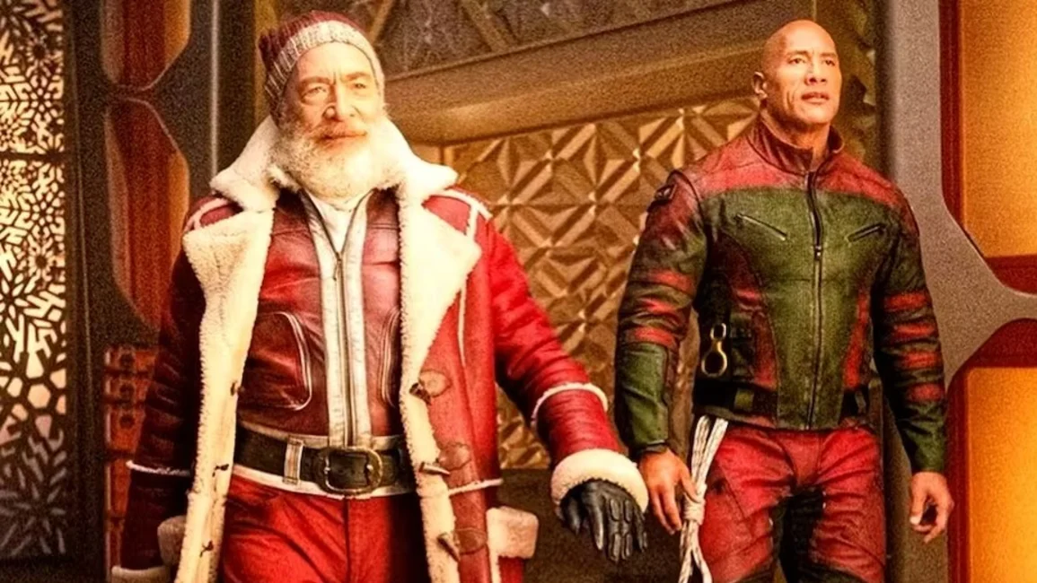 Código traje rojo, combinación de los Vengadores y Navidad: ¿vale la pena verla?