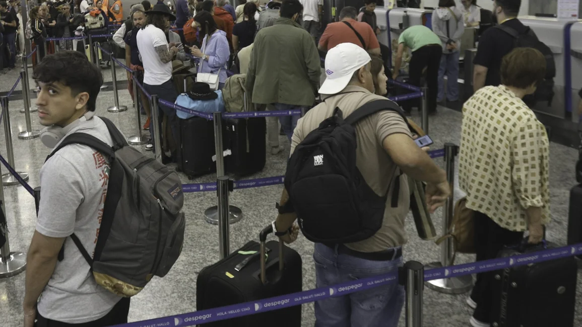 Controladores aéreos inician un plan de lucha