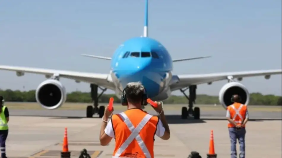 Aerolíneas Argentinas y los gremios firmaron un preacuerdo