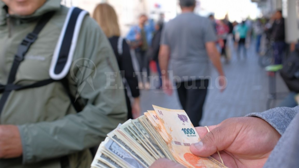Dólar blue en Salta: con la baja inflación y un poco de demanda, así cotizó este miércoles 13 de noviembre