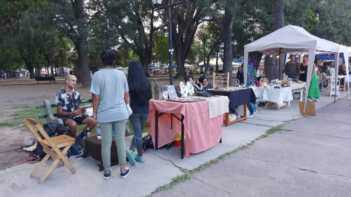 Se realizará una feria de emprendedores temática en plaza Alvarado