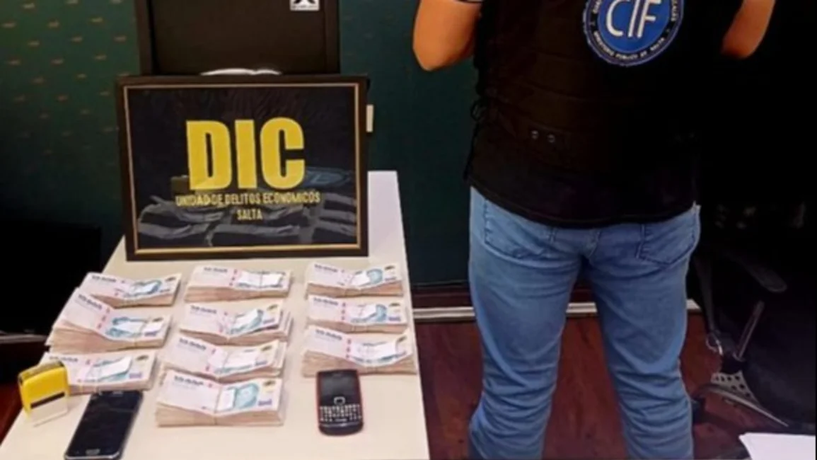 Allanan tres domicilios en Salta por estafas vinculadas a la construcción de viviendas