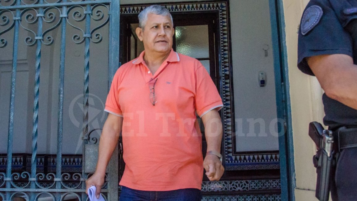 Caso María Cash: "si se mandó una macana que se haga cargo"