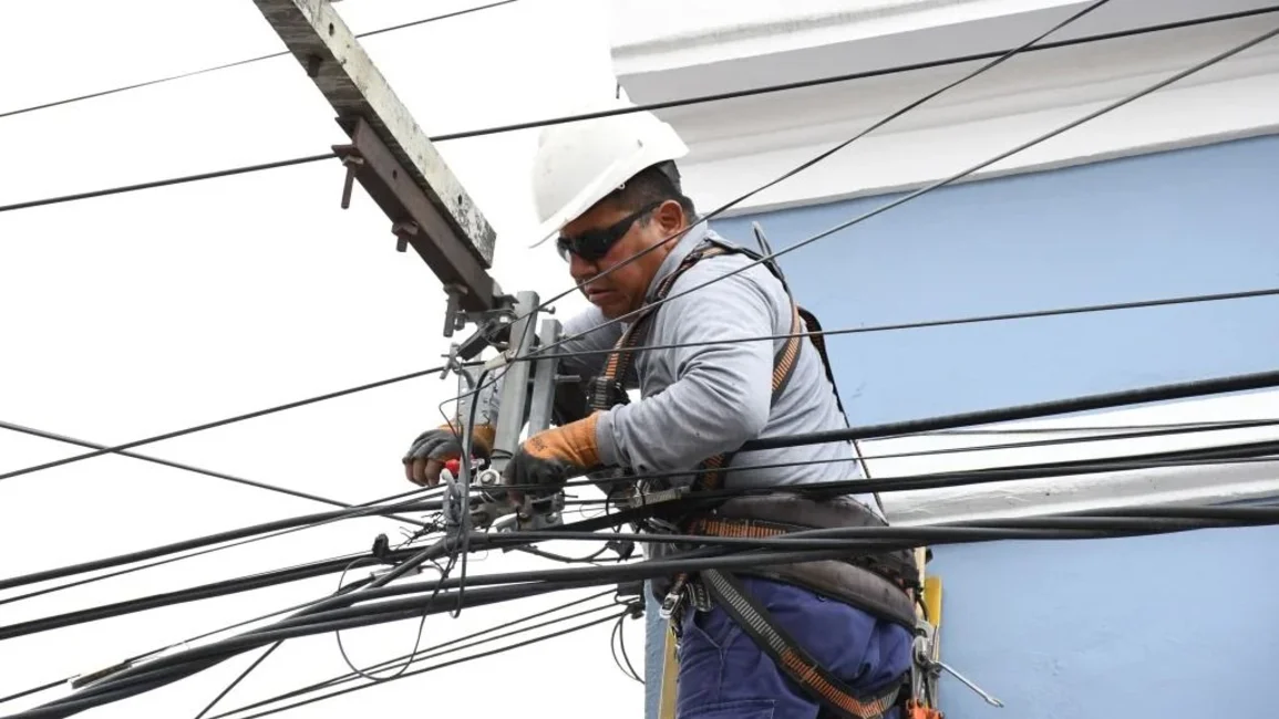 Retiraron 35 mil metros de cables en desuso en la capital salteña