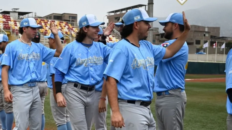 Con una destacada labor de un salteño, Argentina le ganó a Ecuador y es la única invicta en el Sudamericano de béisbol