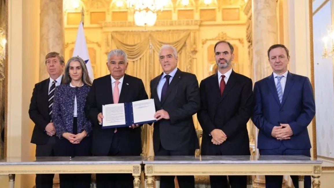 El presidente José Mulino de Panamá suscribió a  las Declaraciones de Chapultepec y Salta II