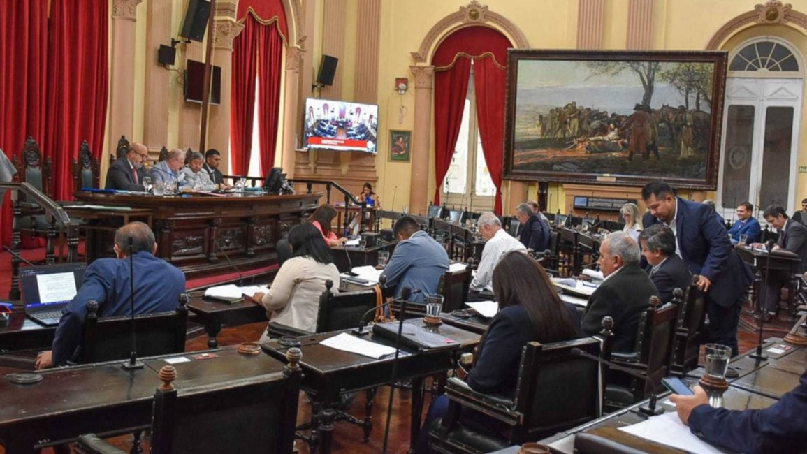 El Senado provincial aprobó el proceso de desafuero de funcionarios