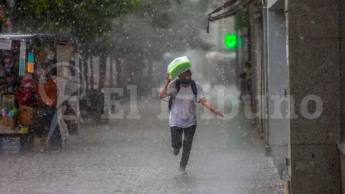 A sacar el paraguas: hay alerta amarilla en Salta por fuertes tormentas