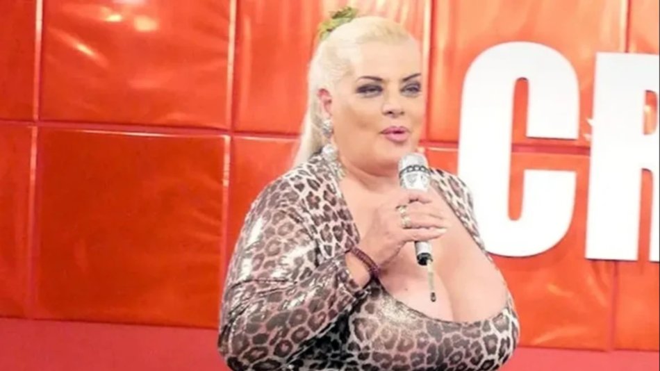 Murió Lía Crucet, la popular cantante de la movida tropical