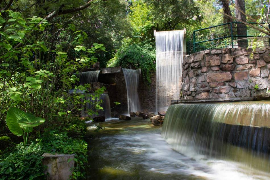 Feriados 2025: cuándo cae el fin de semana extra largo de noviembre, cuatro días de descanso por el Día de la Soberanía 