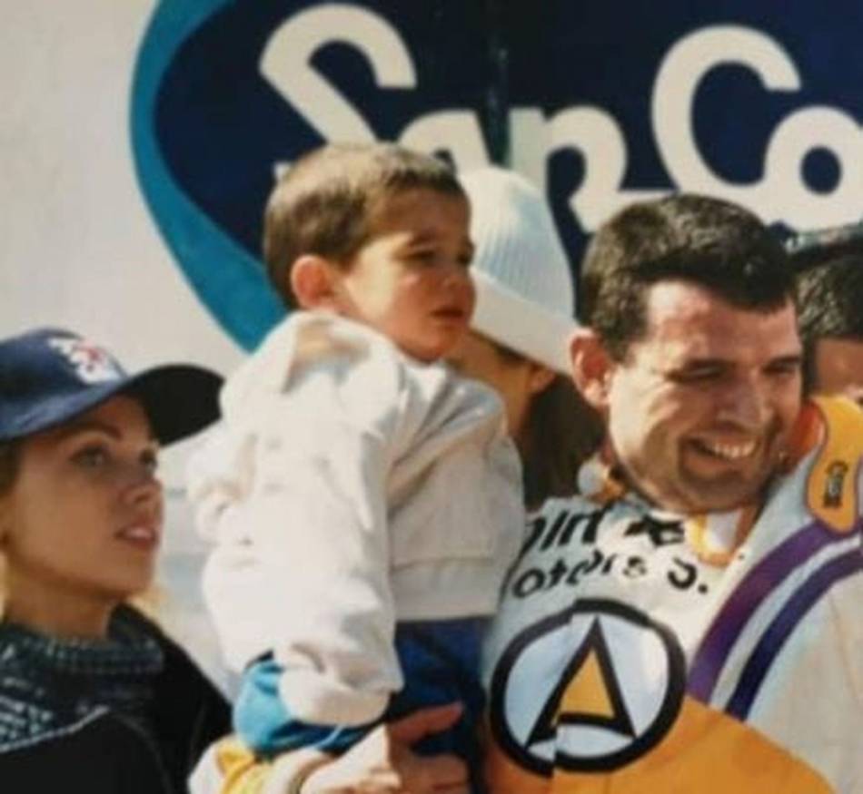 Alfredo y Tomás Olmedo van por la gloria en la competencia de rally raid "Baja 1000" en el norte de México