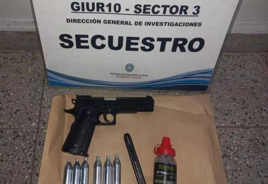 Megaoperativo policial en la zona sudeste de Salta: cuatro detenidos, armas y motos secuestradas