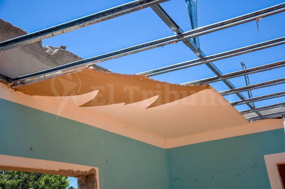 Enzo Liendro recuperó su casa luego de 13 años, pero la encontró totalmente destruida