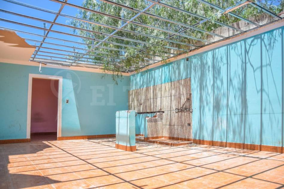 Enzo Liendro recuperó su casa luego de 13 años, pero la encontró totalmente destruida