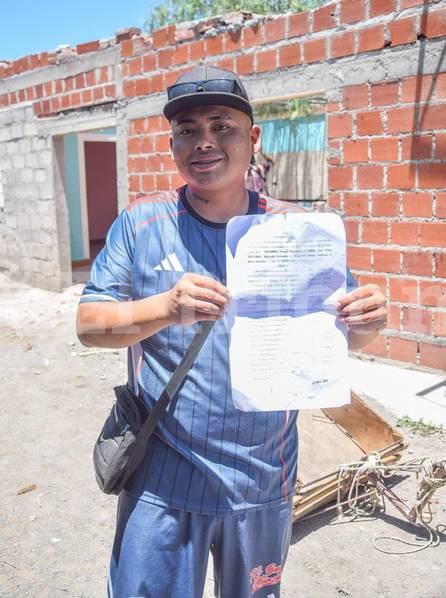 Enzo Liendro recuperó su casa luego de 13 años, pero la encontró totalmente destruida