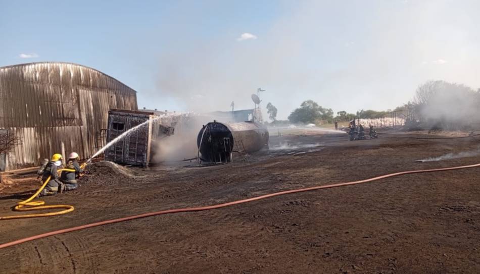 VIDEO. Tragedia en Anta: un obrero murió y otro resultó gravemente herido tras la explosión de una garrafa