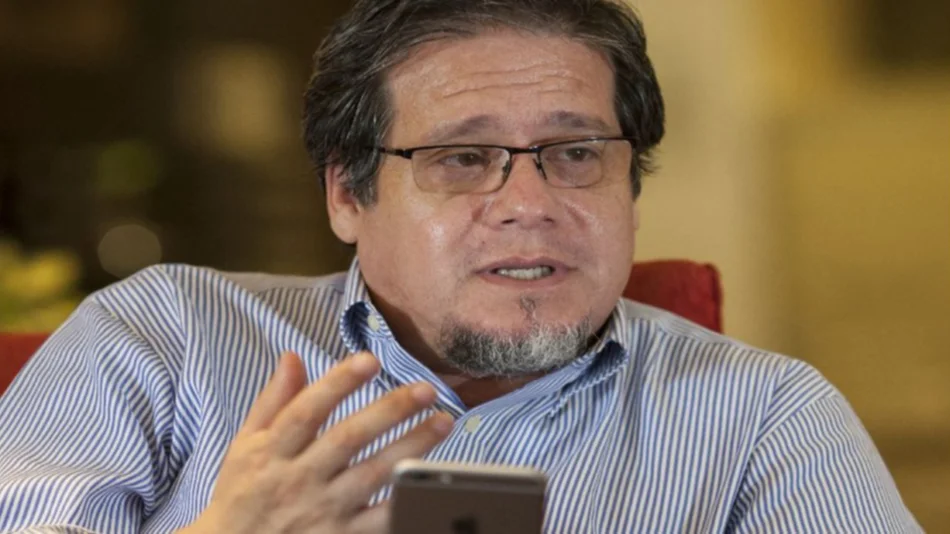 Alberto Arébalos: "Internet hoy es lo que el ferrocarril era hace cien años"