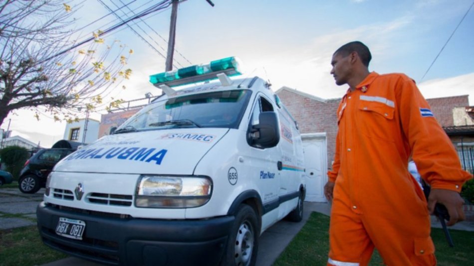 Murió electrocutado cuando trataba de reparar un parlante