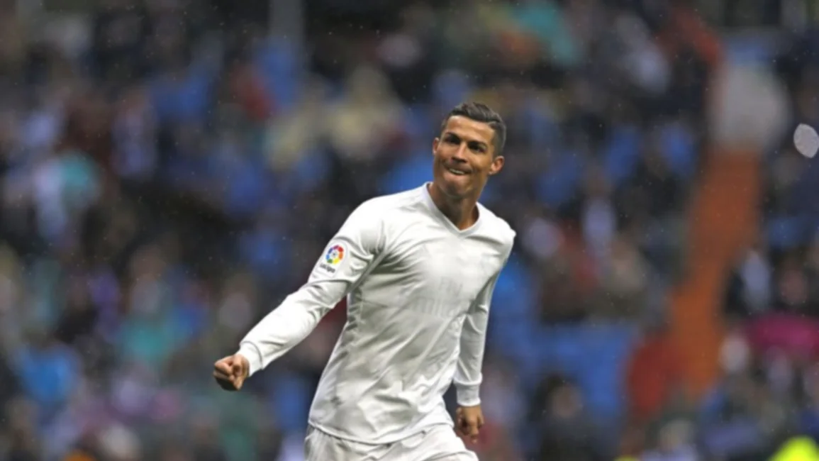 Ronaldo ganó su cuarto Balón de Oro y está a uno de Messi