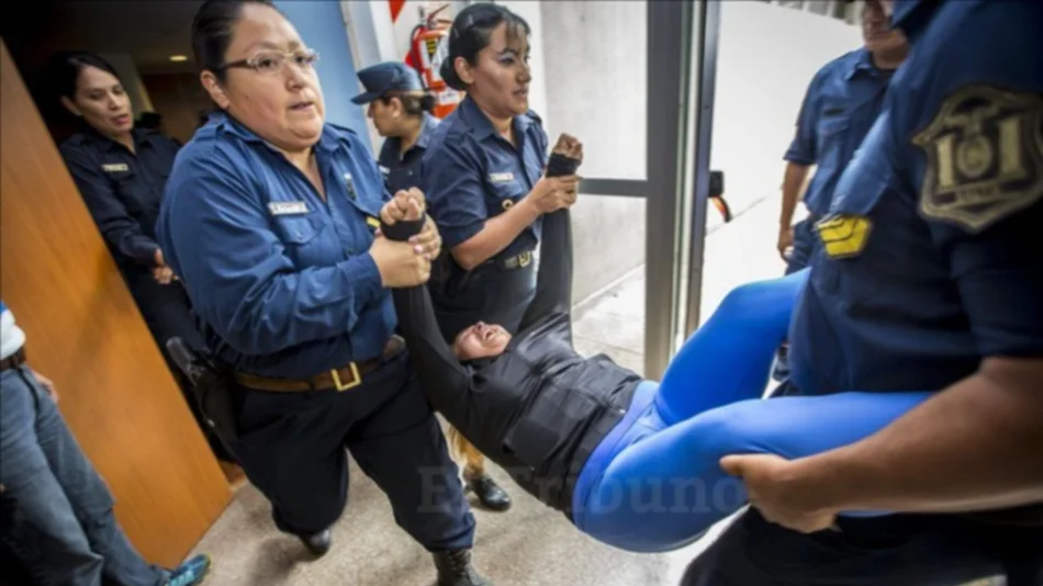 Llantos, dolor e impotencia en la sala tras el fallo en la causa Mura Ortiz