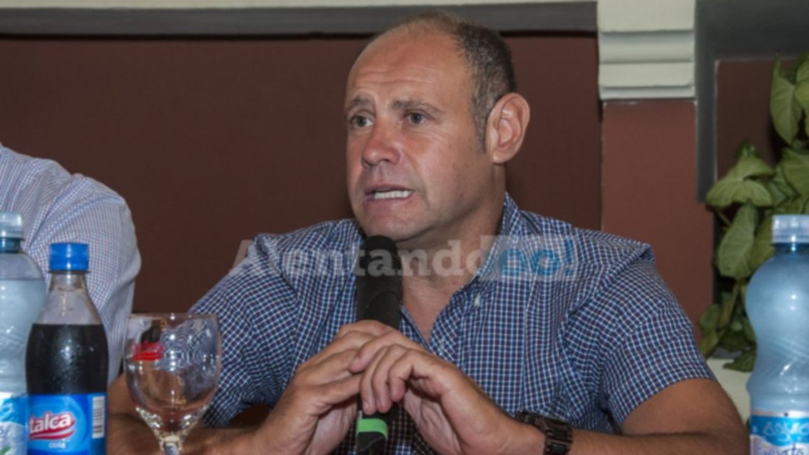 Botella quiere un Gimnasia intenso, agresivo y que vaya al frente