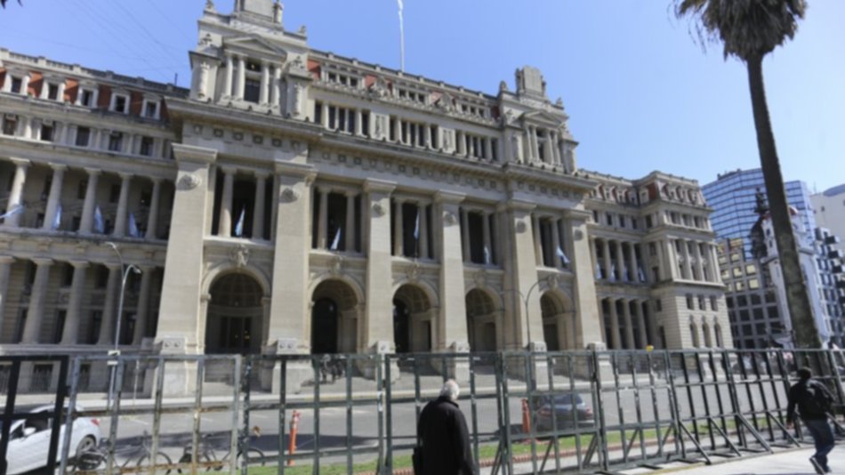 Jueces, funcionarios y empleados que ingresen a la Justicia en 2017 pagarán Ganancias