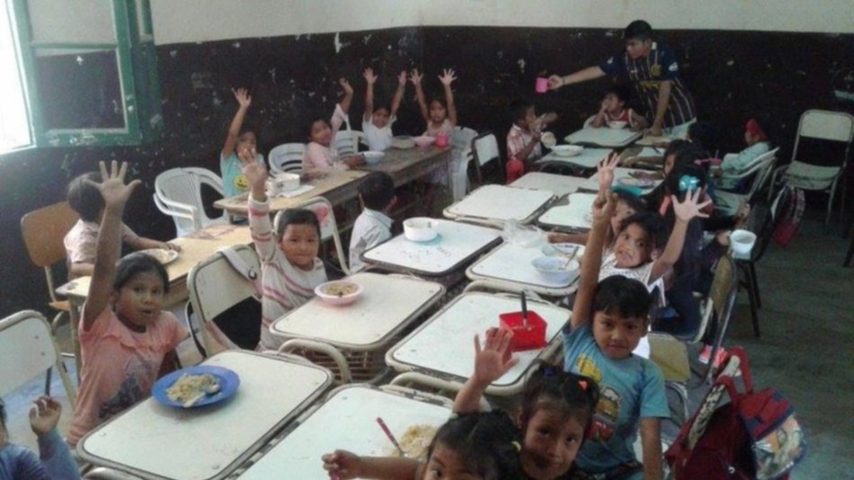 Padrinos se buscan para un comedor de verano de 800 niños