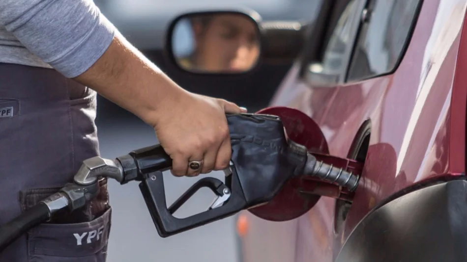 El 15 de diciembre las estaciones de servicio dejarían de aceptar tarjetas de crédito 