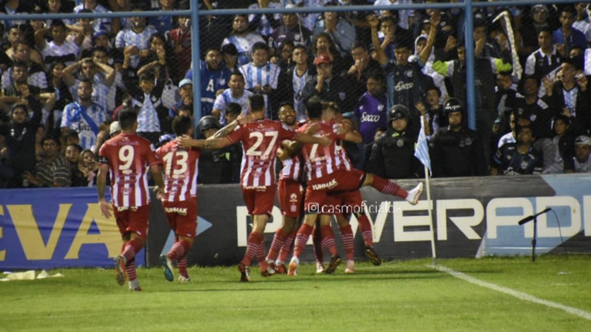 La fiesta fue de San Martín en el clásico tucumano