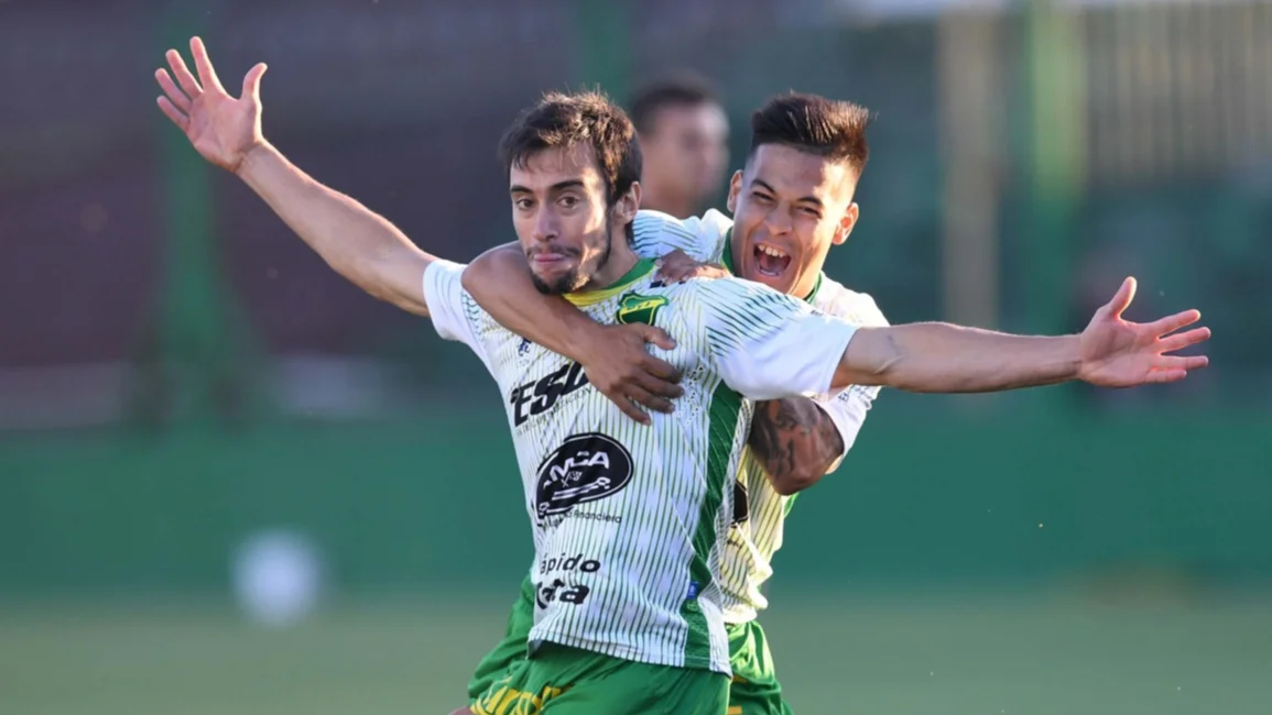 Defensa y Justicia goleó y es escolta de Racing