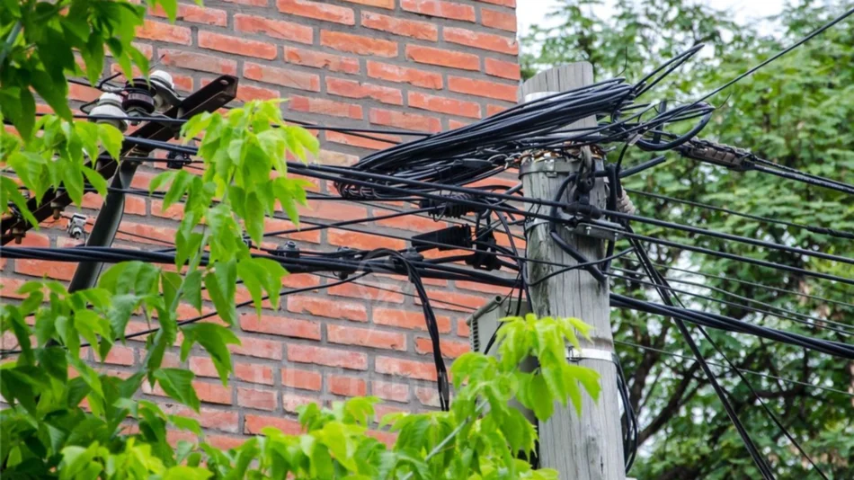 Demoran 6  días para una reconexión de internet