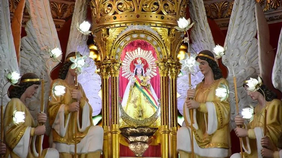 Cerrillos recibirá hoy una réplica exacta de Urkupiña, tallada por el custodio de la Virgen en Quillacollo 