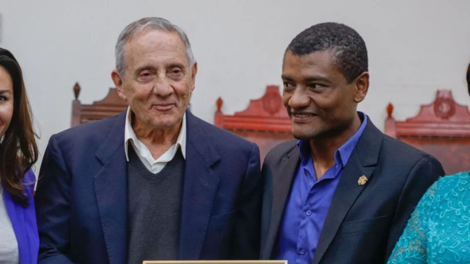 El Concejo reconoció el trabajo de Sergio Carbajal