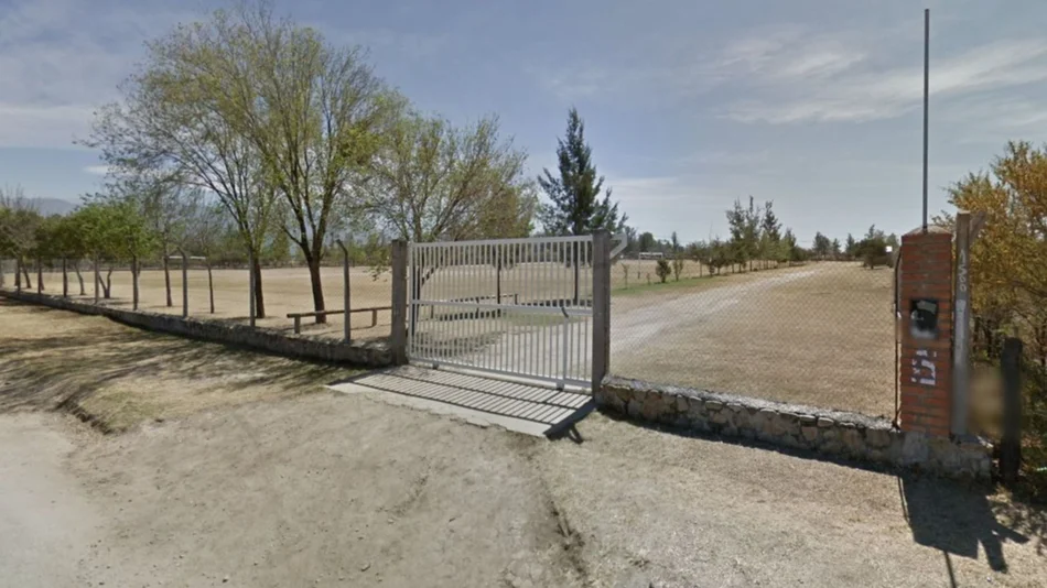 Detienen al presunto asesino de la adolescente encontrada en el baño de una cancha