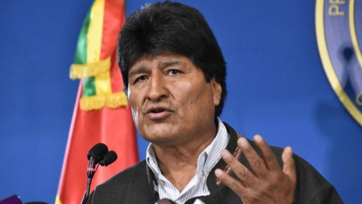 Por qué Evo Morales, asilado político en la Argentina, quiere cambiar su estatus a refugiado