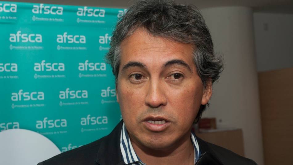 “Hay que reformar la currícula ” 